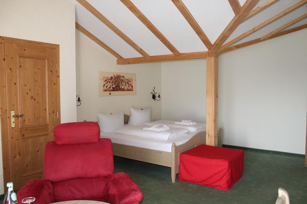 Hubertushof Hotel Garni オーバーシュタウフェン 部屋 写真