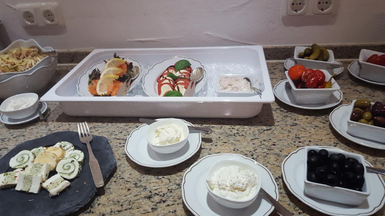 Hubertushof Hotel Garni オーバーシュタウフェン エクステリア 写真
