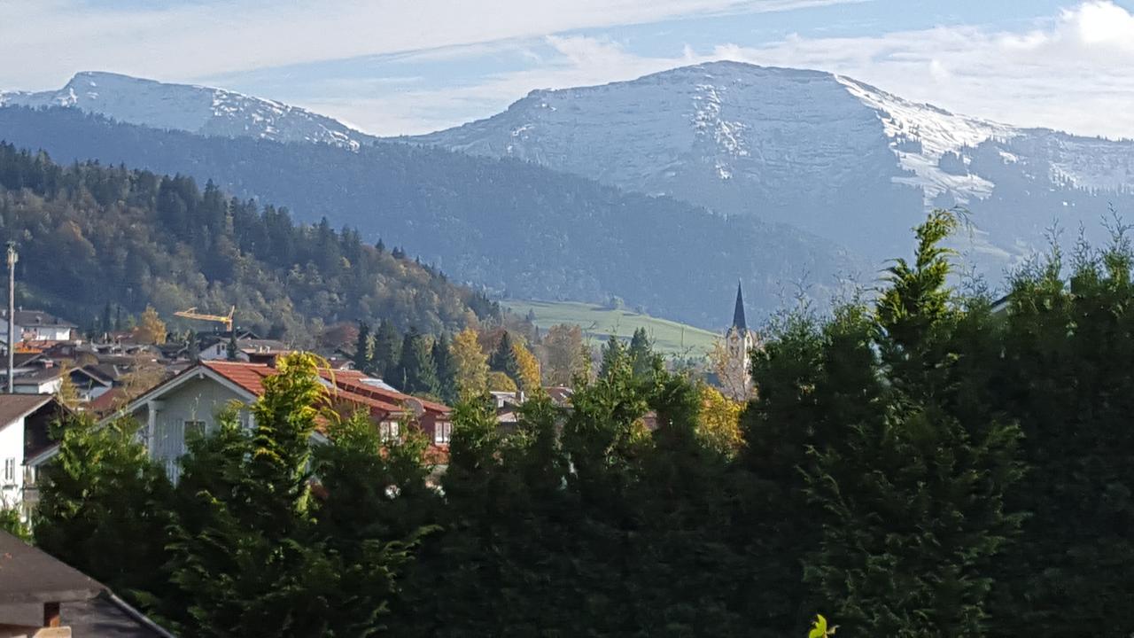 Hubertushof Hotel Garni オーバーシュタウフェン エクステリア 写真